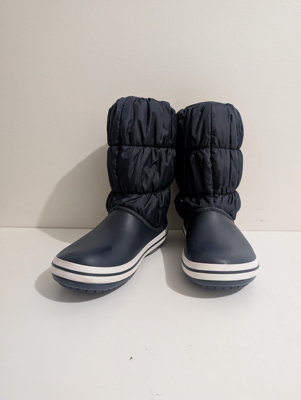 CROCS Women’s Blue/White Puff Winter/Rain Nylon Shaft Boots Size 10 - Picture 3 of 6
